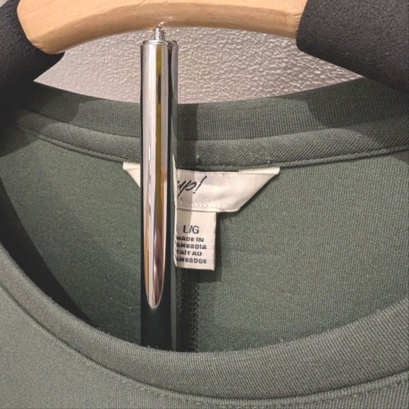 Up! Long Sleeve Top | Size L | Lightweight & Soft Everyday Blouse - Picture 2 of 6